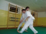 Darek robi irimi nage na Mateuszu