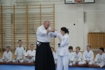 Sensei Robert tumaczy jak robi techniki na Martynie
