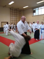 Sensei Robert robi irimi nage na Darku